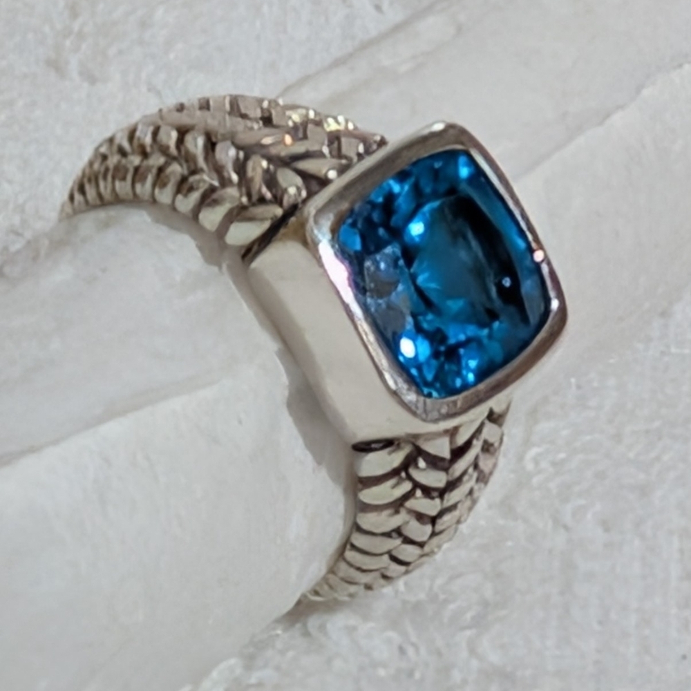 Sterling Silver Ring with Blue Cushion Gemstone